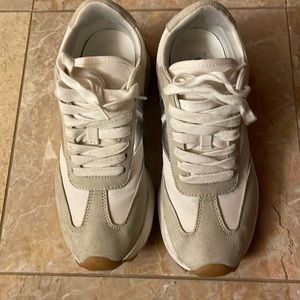 Steve Madden Escapade Sneakers 7.5